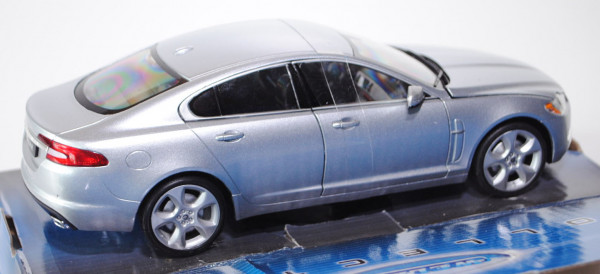 Jaguar XF, Modell 2008-2011, silber, Türen und Motorhaube zu öffnen, WELLY, 1:25, mb