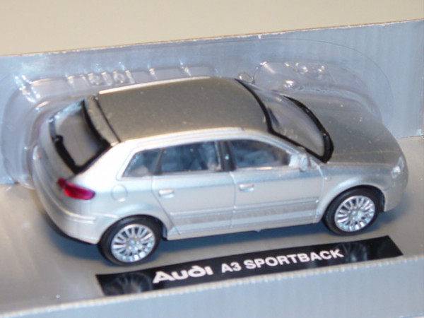 Audi A3 Sportback, Mj. 2004, silber, NewRay, 1:43, mb