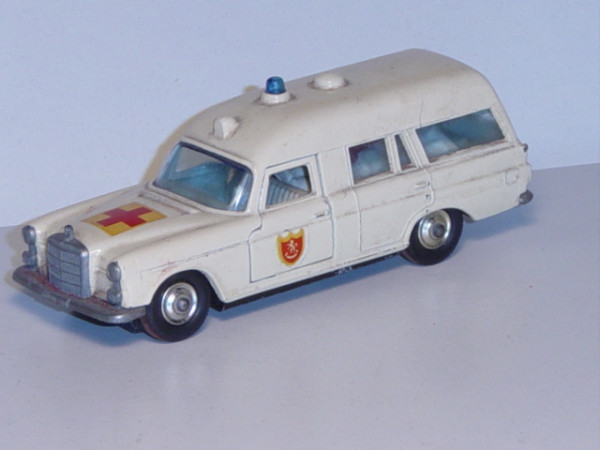 Mercedes Benz Binz Ambulance, weiß, Aufkleber rotes Kreuz auf der Motorhaube, Aufkleber auf den Türe