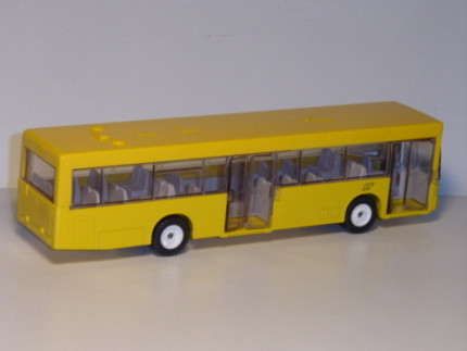 00801 Linienbus Mercedes O 405 N, kadmiumgelb, HT ohne Seitenstreifen, mit Verstärkung der Frontsche