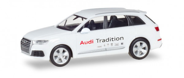 Audi Q7 (Typ 4M, Modell 2015-), carraraweiß, Audi Tradition, Herpa, 1:87, mb (EAN 4013150094085)