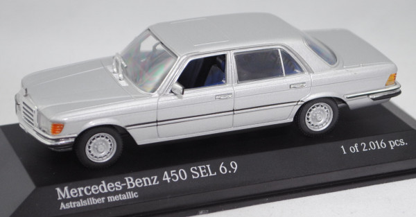 Mercedes-Benz 450 SEL 6.9 (W 116, Modell 1975-1980), astralsilber metallic, Minichamps, 1:43, PC-Box