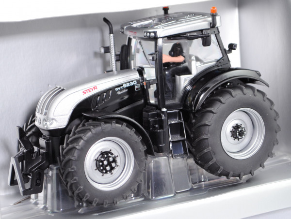 00401 Steyr 6230 CVT ecotech Traktor (Mod. 12-15), silbergraumetallic/schwarz, STEYR CVT 6230 / eco