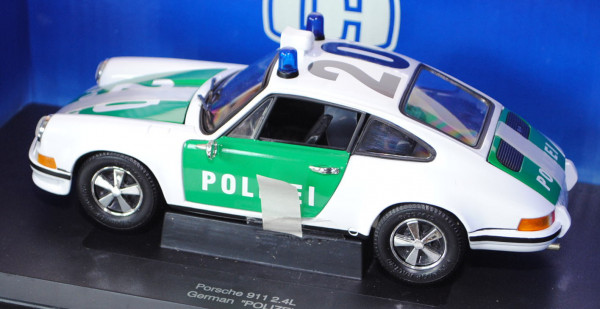 Porsche 911 2.4L (Typ Urmodell) Autobahn-Streifenwagen, Modell 1972-1973, reinweiß/minzgrün, POLIZEI