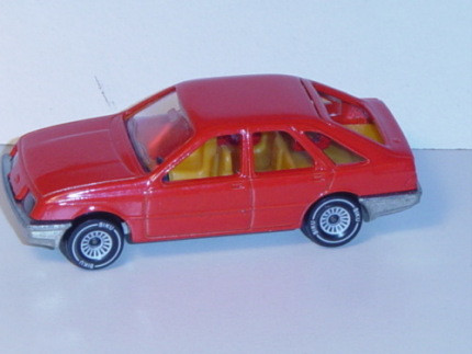 00000 Ford Sierra 2.3 Ghia (Typ Sierra \&#039;82, Modell 1982-1984), hell-verkehrsrot, innen chromgelb, L