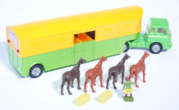 Bedford Race Horse Transporter, gelbgrünmetallic/maisgelb, NEWMARKET / RACING / STABLES, Zubehör: 1
