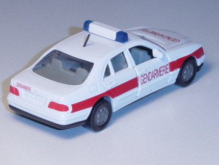 Mercedes-Benz E 230 (Baureihe W 210) Peterwagen, Modell 1995-1998, reinweiß/rot, Gendarmerie, ohne S
