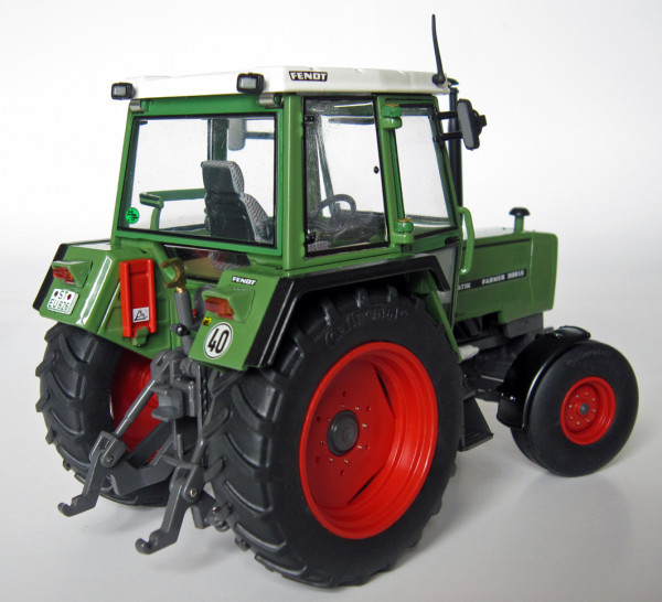 Fendt FARMER 306 LS (Ausführung 1984 - 1988), resedagrün/grau, mit Frontgewicht, weise-toys, 1:32, m