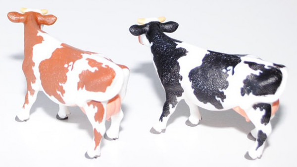 2 Kühe, schwarz/weiß (1x) und rotbunt (1x), 1:32, L17