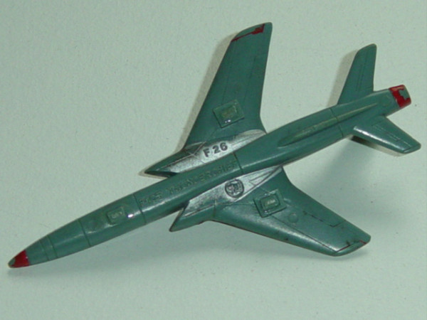F 105 Thunderchief, U.S.AIR FORCE, Fahrwerk komplett weg, Aufkleber weg bzw. nicht leserlich, 1:250,