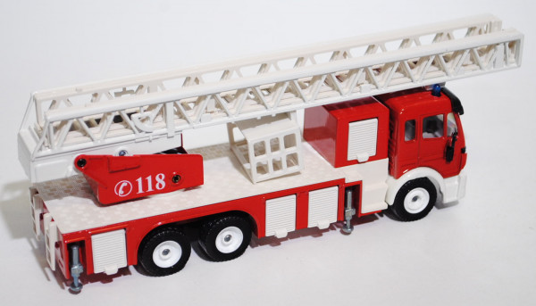 03900 Mercedes SK facelift Feuerwehrdrehleiter, verkehrsrot/cremeweiß, C 118, lange Blaulichter, LKW