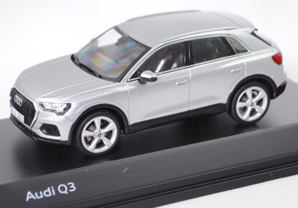 Audi Q3 (Typ F3, Modell 2018-), florettsilber, Minimax, 1:43, Werbeschachtel (EAN 2160000050493)