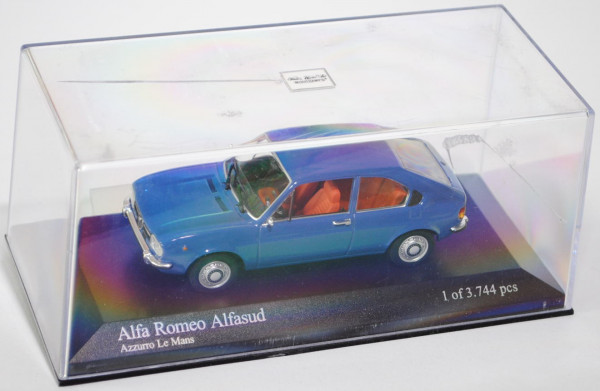 Alfa Romeo Alfasund, Modell 1972-1980, azzurro Le Mans, Minichamps, 1:43, PC-Box (Deckel der Schacht