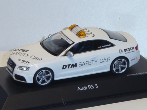 Audi RS 5 DTM Safety Car 2010, Mj. 2010, reinweiß, DTM SAFETY CAR, Schuco, 1:43, PC-Box