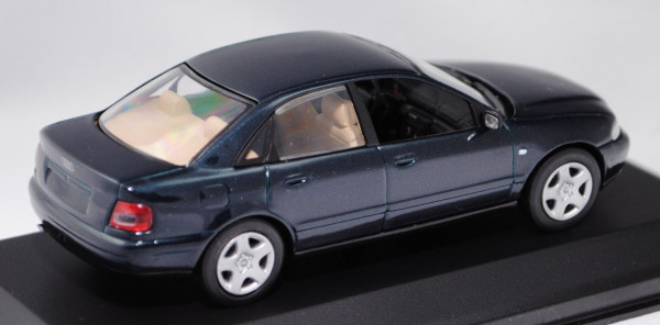 Audi A4 (Facelift B5, Typ 8D, Modell 1999-2000), grünmetallic, Minichamps, 1:43, PC-Box