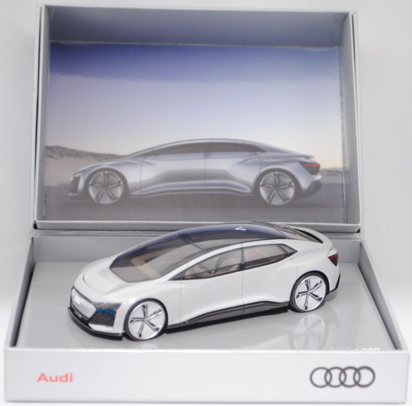 A5-5899-Audi-Aicon-augmented-white-Looksmart-143-Werbeschachtel4