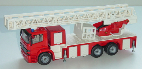 00002 Mercedes-Benz Atego Feuerwehrdrehleiter, verkehrsrot/cremeweiß, C 112, LKW16, L15