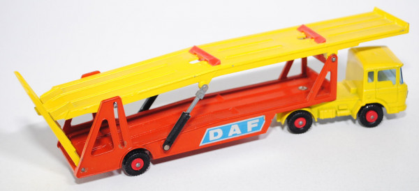 DAF Car Transporter, zinkgelb/blutorange, DAF, Matchbox King Size