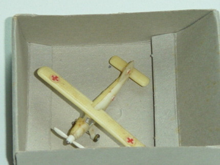 Dornier Do 27, Sanitätsflugzeug, rote Kreuze, 1:250, ohne Zettel, mb