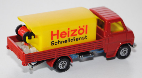 Hanomag-Henschel F-Reihe Heizöl-Schnelldienst, Modell 1967-1973, verkehrsrot/gelb, innen weiß, Lenkr