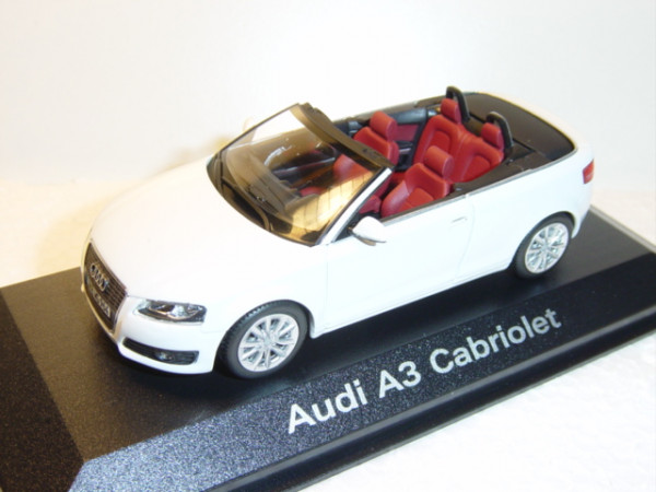 Audi A3 Cabriolet, Mj. 2008, ibisweiß, Minichamps, 1:43, Werbeschachtel