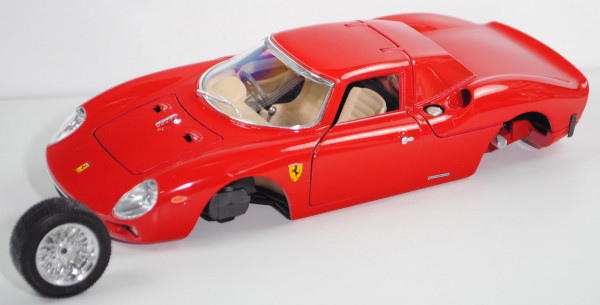 Ferrari 250 LM (Mod. 63-66), rosso corsa, Rad vorne links lose dabei+hinten links weg, Bburago, 1:18