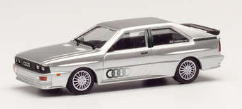 Audi Quattro (Baureihe B2, Typ 85Q, Modell 1980-1982), diamantsilber metallic, Herpa, 1:87, mb