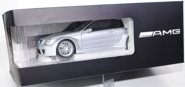 Mercedes-Benz CLK DTM AMG Coupé (Baureihe C 209), Modell 2004, silber, KYOSHO, 1:18, Werbeschachtel