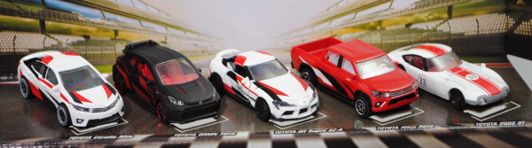 Toyota Racing Giftpack: Corolla Altis + GRMN Yaris + GR Supra + Hilux Revo + 2000 GT, majorette, mb