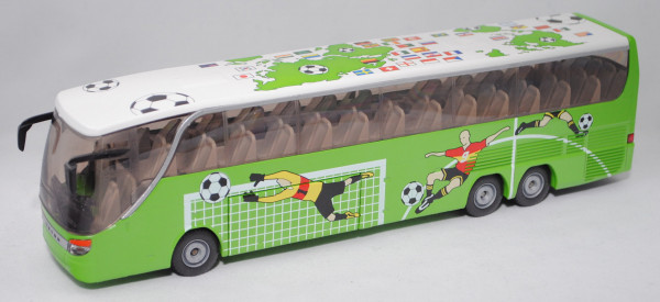 00000 Setra S 417 HDH TopClass 400 Fussball-Reisebus, gelbgrün, mit Fußball-Bildern, L17mP