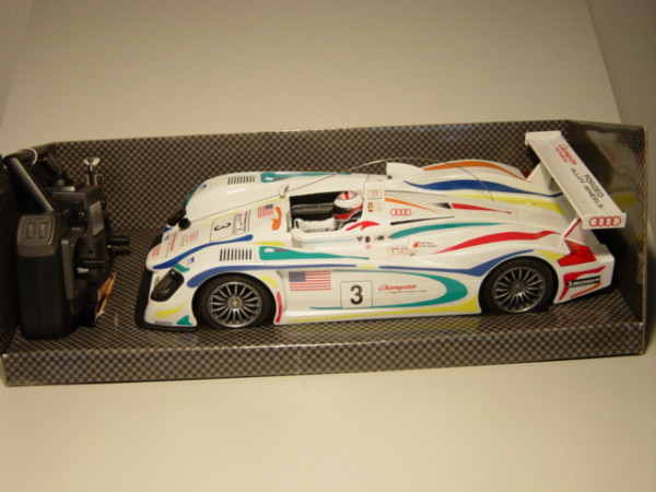 Audi R8R, Le Mans 2001, Herbert/Theys/Kellener, Nr. 3, MARC, mit Fernsteuerung, 1:14, mb