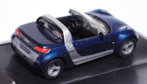 smart roadster (Baureihe 452, Mod. 2003-2005), violettblaumetallic/silber (star blue/grey), Werbebox