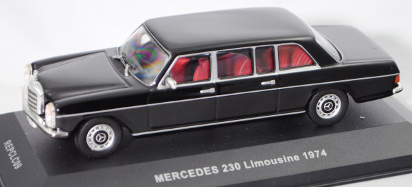 Mercedes-Benz 230.6/8 lang W 114, Serie 2, Modell 1973-1976), schwarz, IXO MODELS®, 1:43, PC-Box