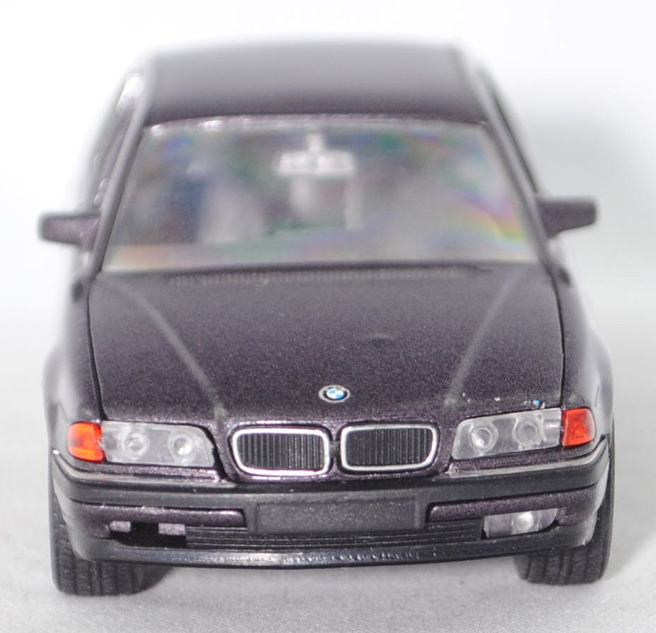 Bmw e38 1 43