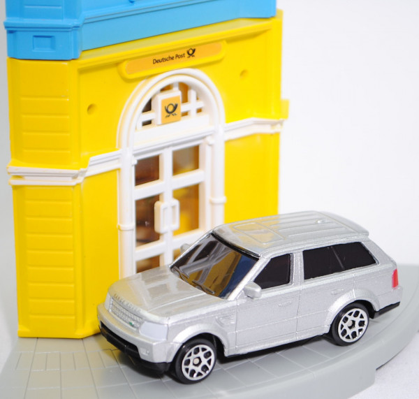 Range Rover Sport I (1. Gen., Mod. 09-13), silber, Gebäudesatz mit Post im EG und Wohnung im OG, mb