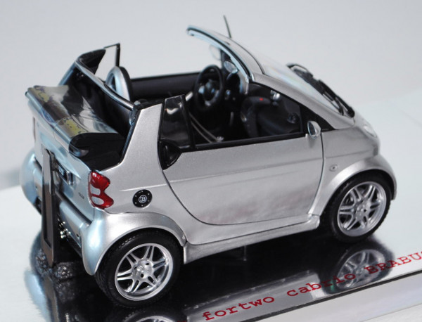 Smart fortwo Cabrio BRABUS (Typ A 450 Facelift), Modell 2003-2007, silber, KYOSHO, 1:18, Werbeschach