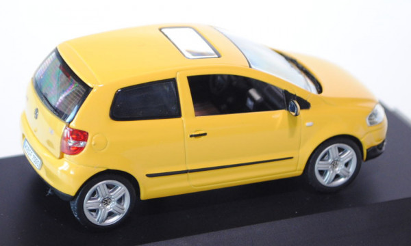 VW Fox 1.4, Modell 2005-2011, imola-gelb, Schuco, 1:43, PC-Box