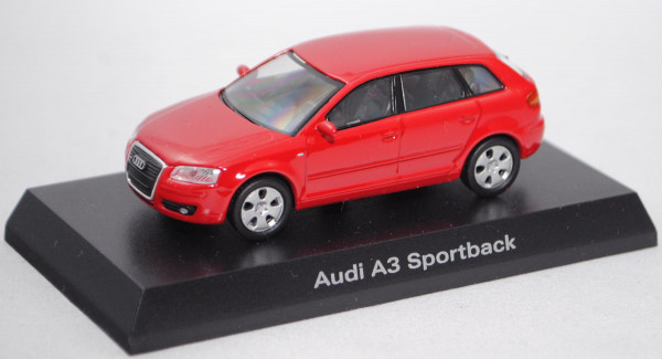 Audi A3 Sportback 3.2 quattro (Typ 8PA facelift 1, Mod. 04-08), brillantrot, Kyosho, 1:64, Haubenbox