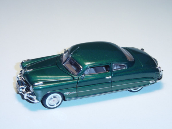 Hudson Hornet 1951, moosgrünmetallic, Türen und Motorhaube zu öffnen, Franklin Mint, 1:43, mb