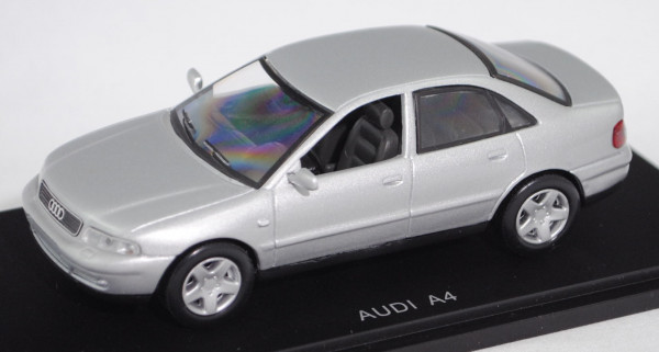 Audi A4 2.4 (B5, Typ 8D facelift, Modell 1999-2000), lichtsilber, Revell metal EDITION, 1:43, PC-Box