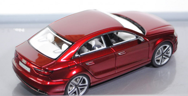 Audi A3 concept, Mj. 2011, Automobil Salon Genf 2011, purpurrotmetallic, Looksmart models, 1:43, Wer