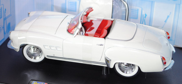 Wartburg 313 Roadster, Modell 1957-1960, perlweiß, Türen + Motorhaube zu öffnen, Sitzlehnen klappbar