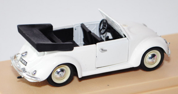 VW Käfer Cabriolet offen (Typ 15), Modell 1950, reinweiß, Türen zu öffnen, Sitzlehnen klappbar, RIO,
