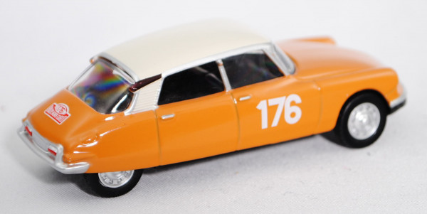 Citroen ID 19 (Modell 1957-1962), hell-ockerbraun, Dach reinweiß, Rallye Monte Carlo 1959, Fahrer: P
