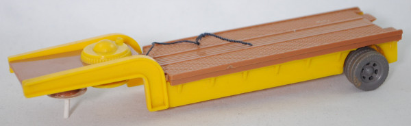 00003 Satteltieflader mit Rampe+Seilwinde (Abschleppwagen), braun/gelb, Königszapfen nicht original