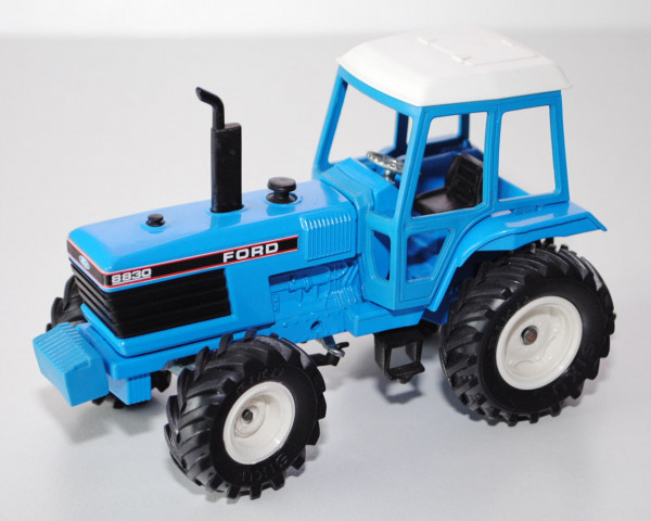 Ford-Traktor 8830, himmelblau, L14n