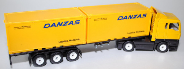 MAN TGA Container-LKW, kadmiumgelb/schwarz, DANZAS / Logistics. Worldwide., weiße LKW16, Spiegel rec