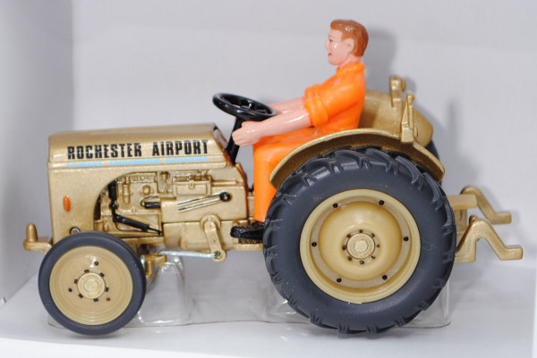 Ferguson TE 20 Airport Tractor, Modell 1946-1948, gold, Fahrer mit orangem Overal, Felgen gold, ROCH
